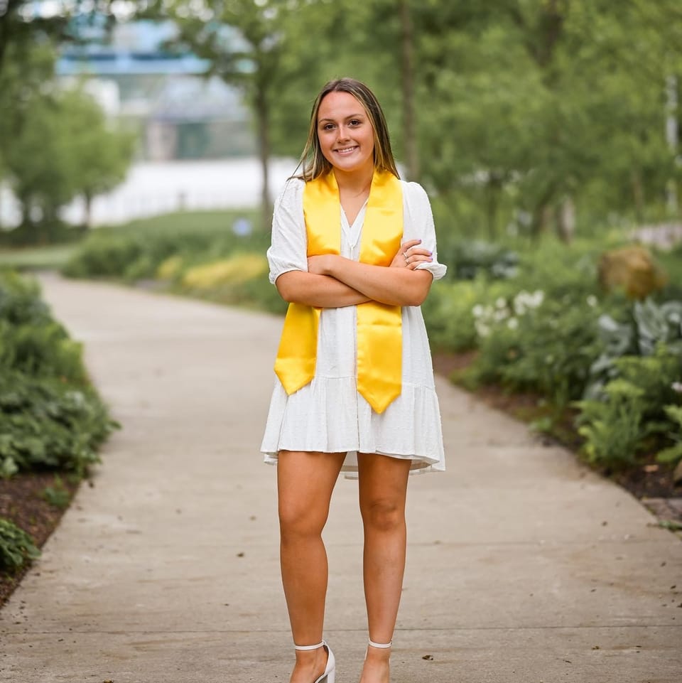 Book Services in Monfort Heights, OH with Brianna P (BRIANNA69437)