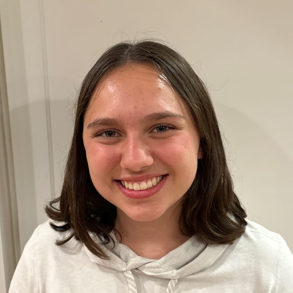 Book Services in Wilmette, IL with Annie S (ANNIE90513)