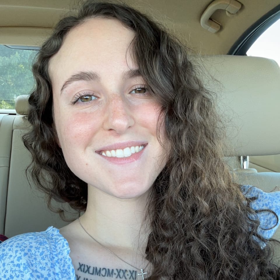 Book Services in Kannapolis, NC with Britney B (BRITNEY78411)