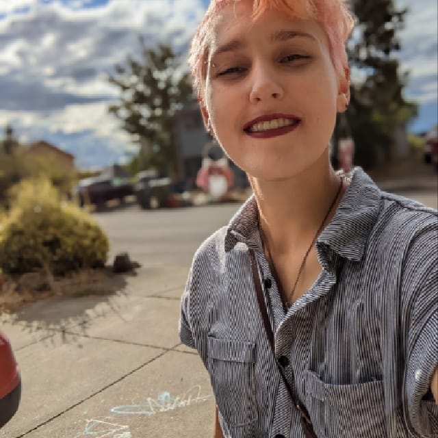 Book Services in Mount Angel, OR with Kendall H (KENDALL89296)