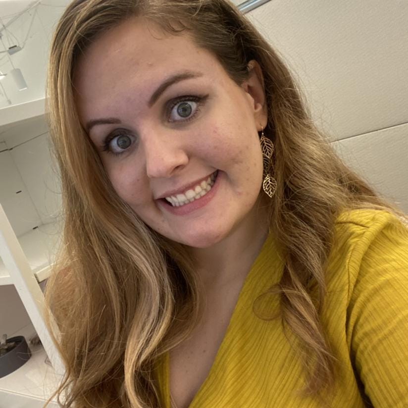 Book Services in Louisville, KY with Kayla S (KAYLA01470)