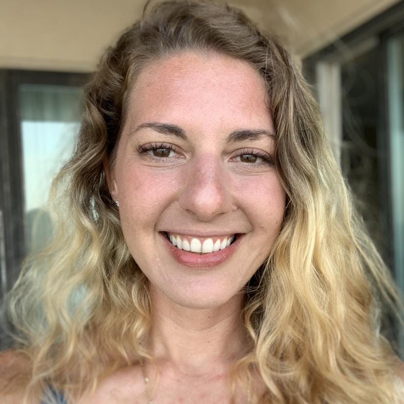 Book Services in Reisterstown, MD with Rachel (RACHEL45113)