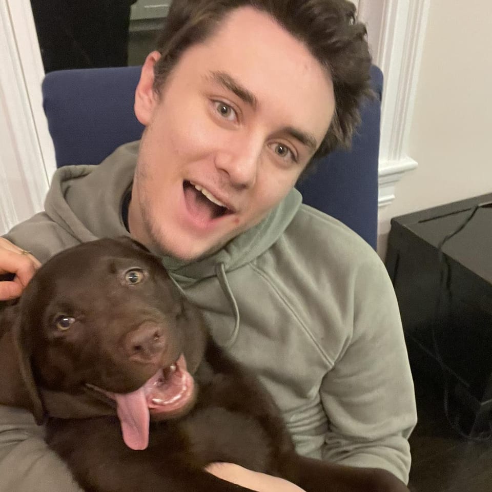 Book Services in Brooklyn, NY with Mark F (MARK85056)