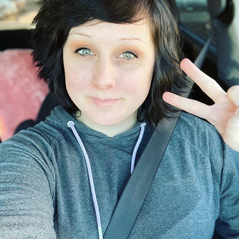 Book Services in Wichita, KS with Brittney G (BRITTNEY42199)