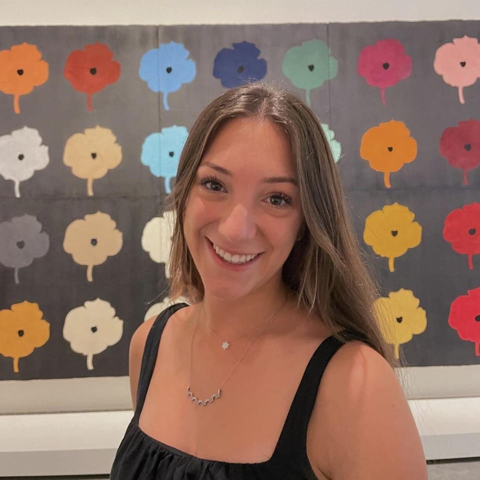 Book Services in Wilmington, NC with Mikhaila F (MIKHAILA52300)