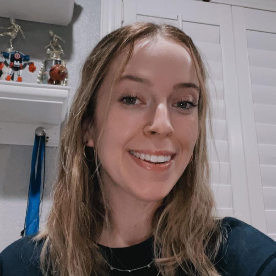 Book Services in Vacaville, CA with Micayla (MICAYLA38493)