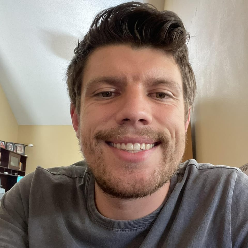 Book Services in Bakersfield, CA with Trevor C (TREVOR95889)