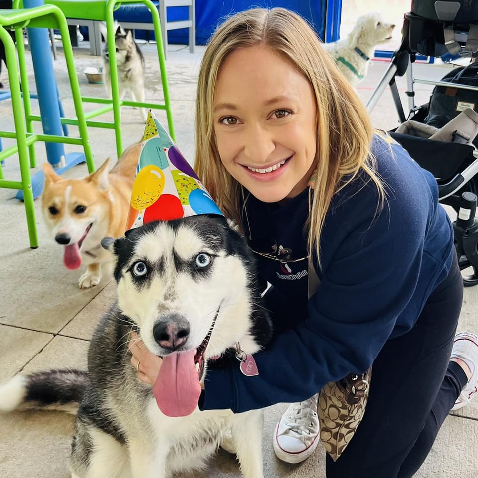 Book Services in Abingdon, MD with Emily K (EMILY66041)