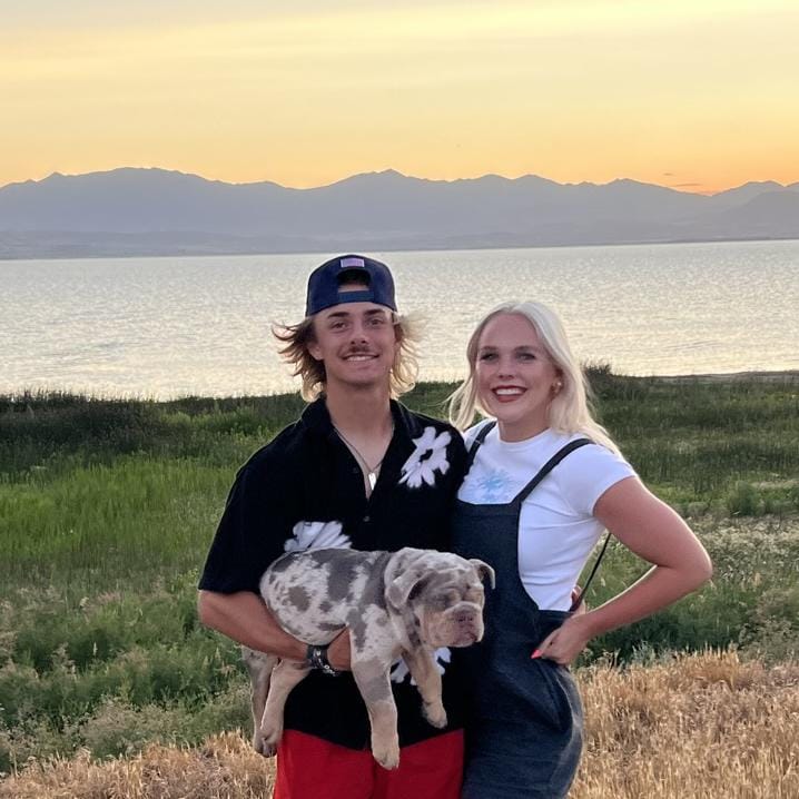 Book Services in Bakersfield, CA with Walker M (WALKER44993)