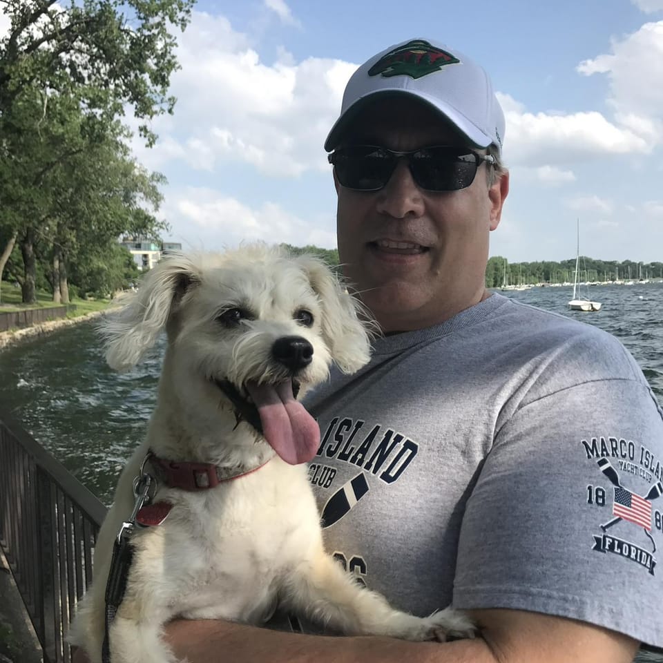 Book Services in Woodbury, MN with Mark P (MARK42069)