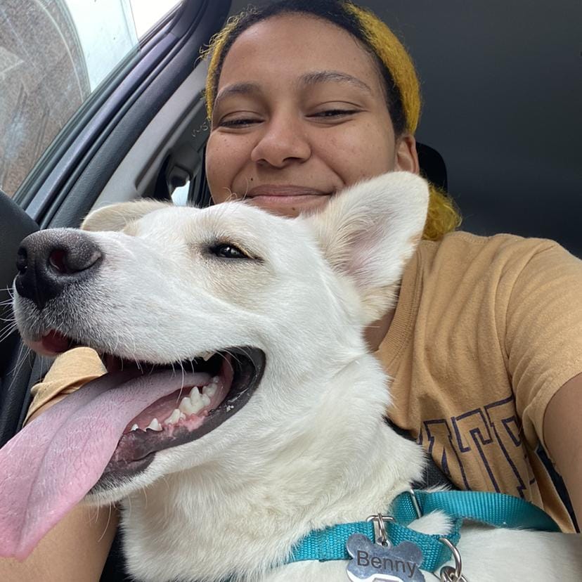 Book Services in Waltham, MA with Kayla B (KAYLA60533)